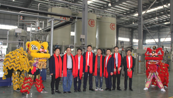 千秋偉業(yè)添錦繡 萬里鵬程展宏圖 —— 常青樹舞獅獻(xiàn)瑞賀新春，歡天喜地迎開工！